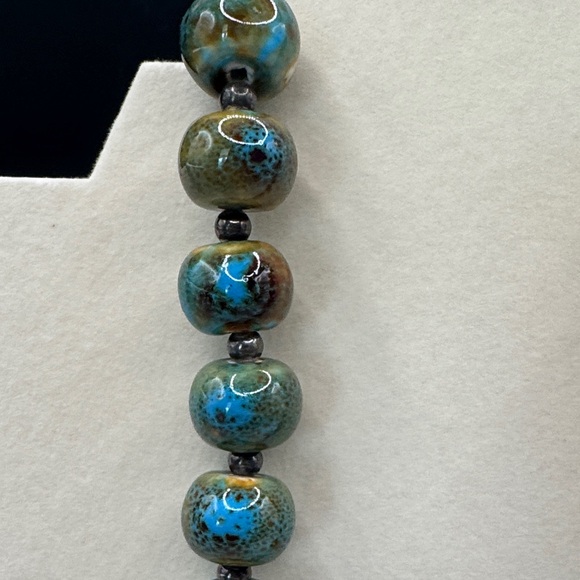 Handcrafted Green Glazed Heart Bead Necklace - Picture 3 of 7
